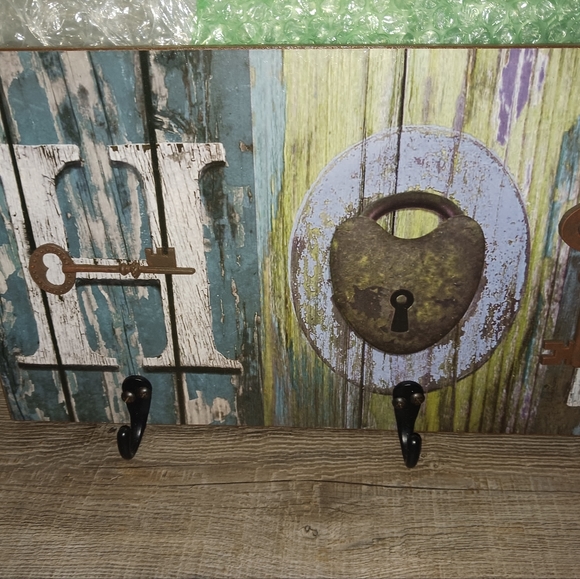 "HOME" SIGN WITH HOOKS (9"X26") - Picture 3 of 7